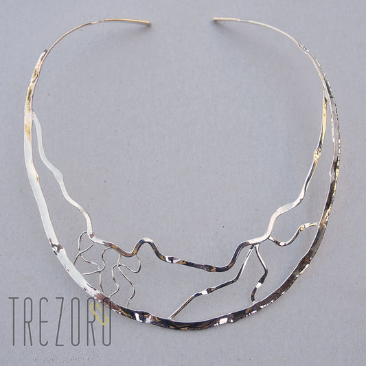 Curved Lines Necklace - Trezoro Jewellery - 1