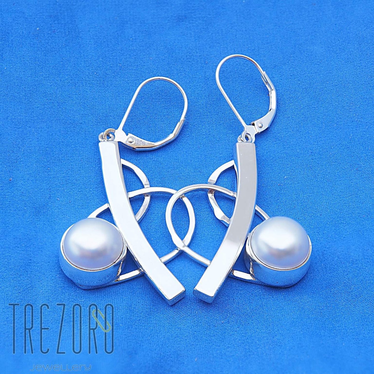 Curved Line and Pearl Earrings - Trezoro Jewellery - 2